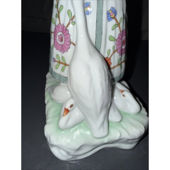 HEREND Peasant Girl With Geese Green Dress 8" Tall Porcelain - Picture 6 of 11